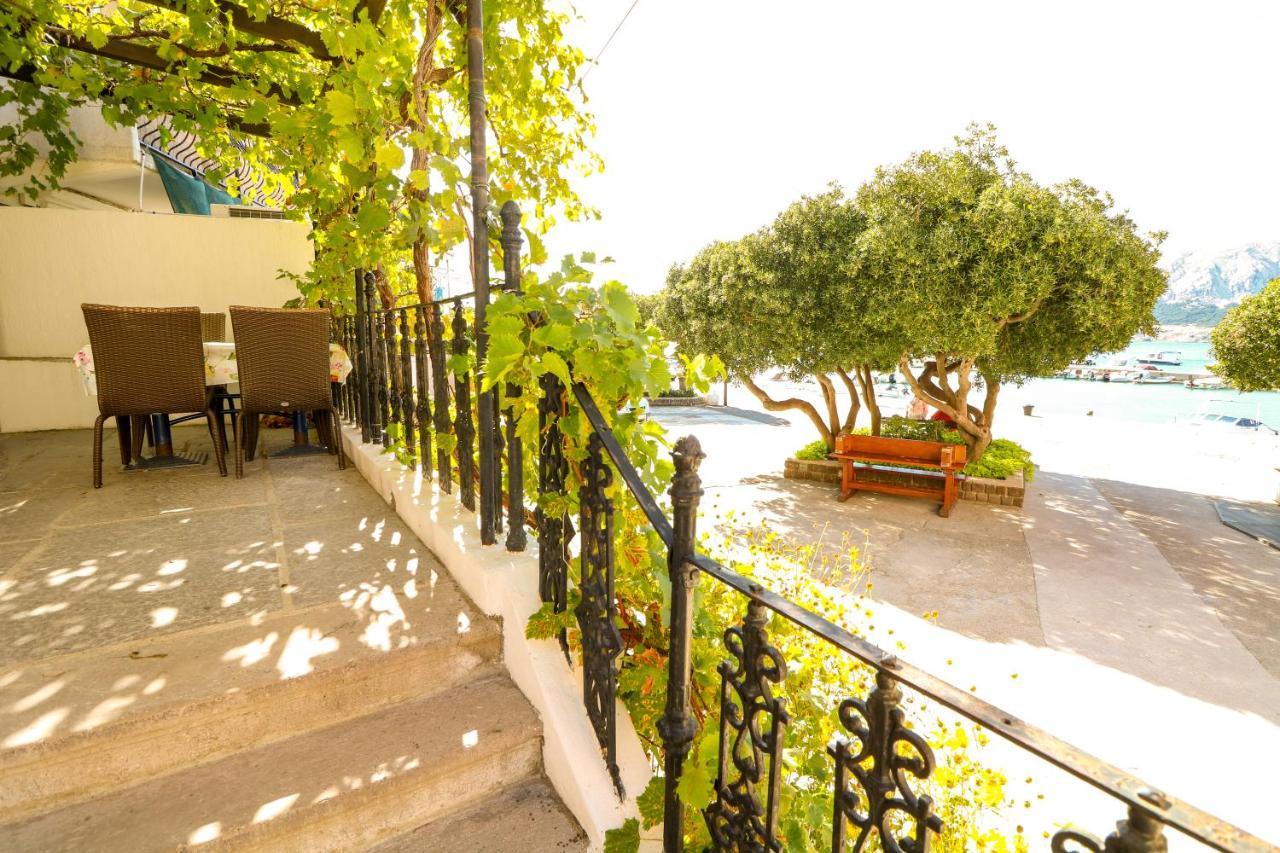 Apartments Ivo With Sea View Башка Экстерьер фото