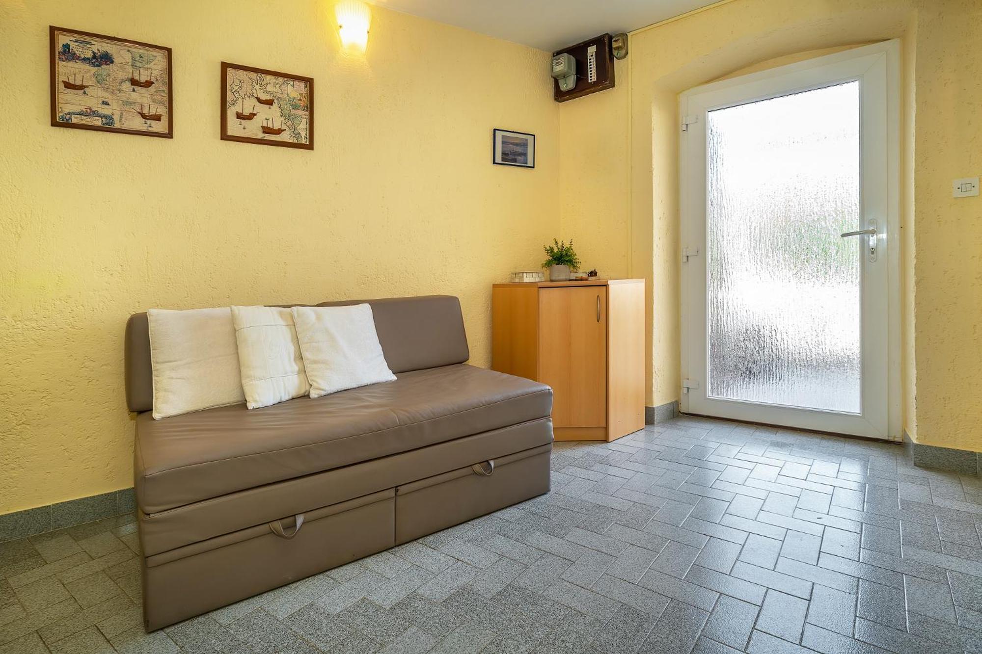 Apartments Ivo With Sea View Башка Экстерьер фото
