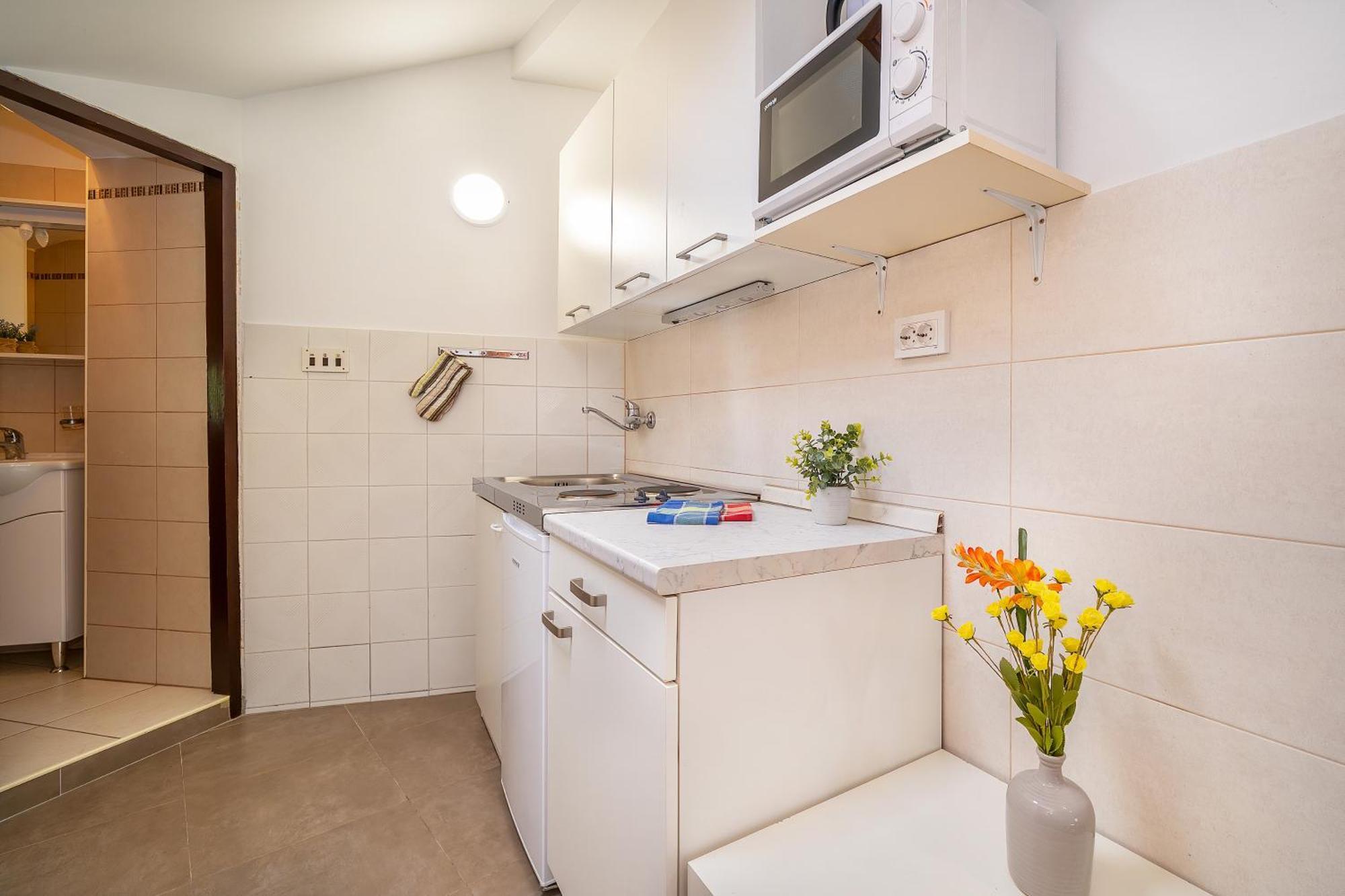 Apartments Ivo With Sea View Башка Экстерьер фото